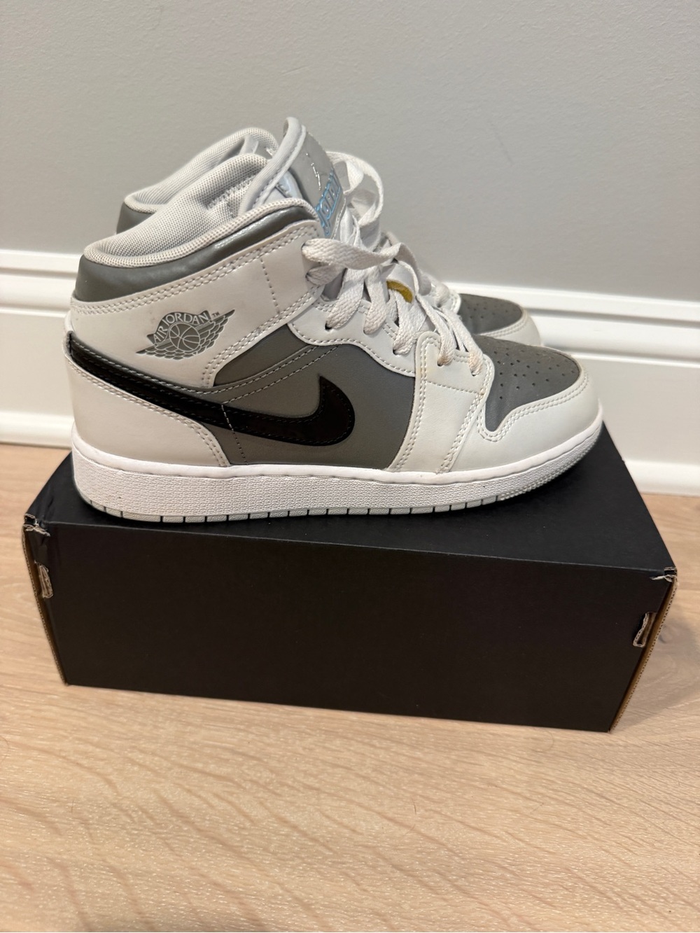 Nike Kids' Mid-Top Sneakers in White, Gray & Black